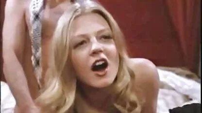 Nô phim sec loan luan me ke lệ với một hình xăm trên lưng của cô ấy cảm thấy giống như một người tình nghiêm khắc