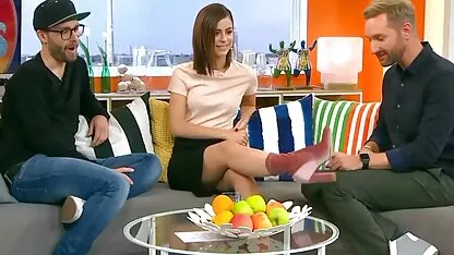 Tuyệt đẹp SỮA. Đến thăm một người phim sec tinh me con có lông để được fuck