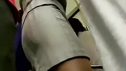 Người đứng đầu nhóm đại học Moscow đồng ý quan hệ sec loan luan me va con trai với một sinh viên nghèo