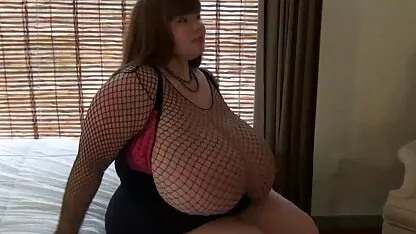 Cặp đôi đeo mặt nạ đập vào máy phim sec meke ảnh