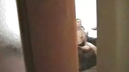 Con gái đến học cách địt trên giường với bố phim sec loan luan me con ruot và mẹ