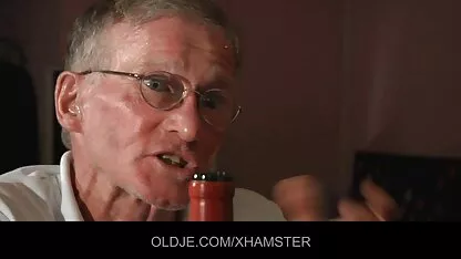 Đồng tính nữ có Tình dục ở sec dit me vo phía trước của một sừng người