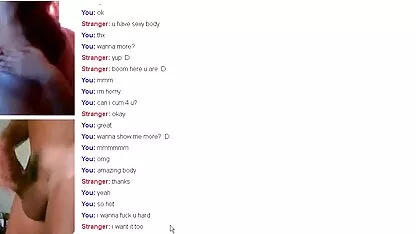 Phụ nữ mang thai vui vẻ trong trang phục gợi phim sec me con dit nhau dục hở hang