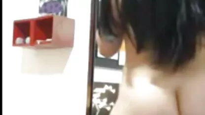 Đối tác giúp cô gái thủ dâm trên webcam trong trò chuyện tình dục xem phim sec me va con trai MyFreeCams