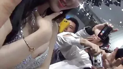 Dani đổ lớn tits và flash cô ấy có lông âm phin sec me con đạo