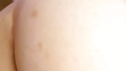 Đưa ra một sec loan luan me va con trai hình phạt mới cho người vợ cố chấp của mình