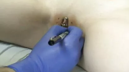 Hai chàng trai ngăm đen fim sec loan luan me con dàn dựng BDSM trong rừng