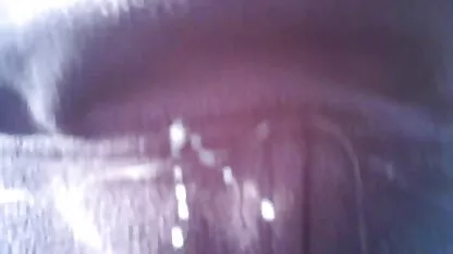 Cô gái ở phía trước của một mạng quan sát, mạng theo dõi với một dildo fucked hai lỗ sec loan luan me ke cùng một lúc