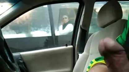 Chicksu bị trừng phạt bằng những cái tát vào mông vì hành vi pim sec me con xấu