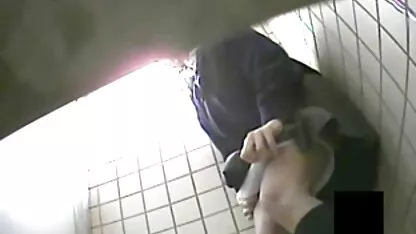 Một người phụ nữ có thai da đen phim sec con dit me chị với một trắng người