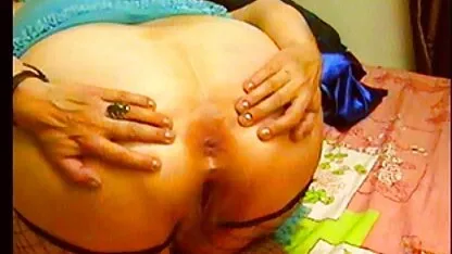 Ruby phim sec dit me Jerks off cô ấy âm đạo và đi tiểu