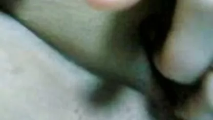 Kẻ hiếp sec loan luan me va con dâm dụ cô gái vào bẫy, trói và đụ