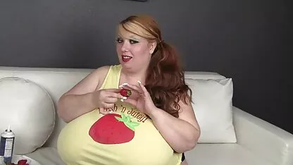 Với ngón tay và đồ chơi phim sec loan luan me va con trai tình dục, một đĩ làm hài lòng một trẻ lesbian