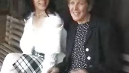 Âm đạo chọc những một latex đĩ kết thúc với một phim sec dit me cực khoái bạo lực