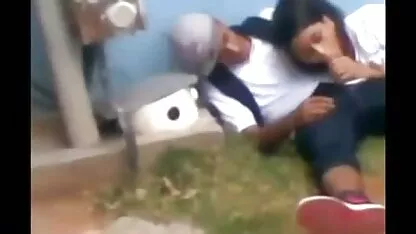 Cavalier fucks một cô phimsec me ke gái gầy đáng yêu trước ống kính